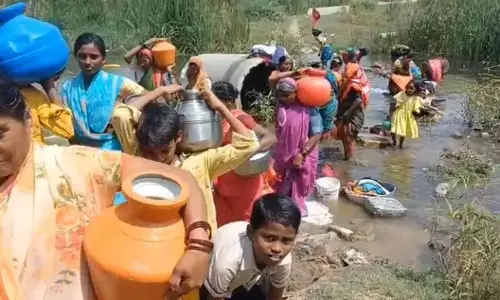 ಯಾದಗಿರಿ | ಕುಡಿಯುವ ನೀರಿನ ಸಮಸ್ಯೆ : ಪಂಚಾಯತ್‌ ಮುಂದೆ ಪ್ರತಿಭಟನೆ