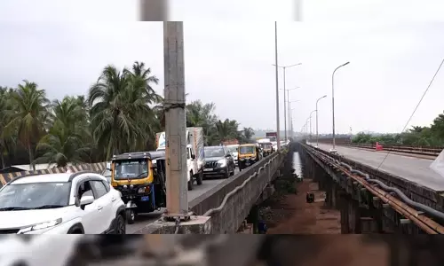 ಮಂದಗತಿಯಲ್ಲಿ ಸಾಗುತ್ತಿರುವ ರಾಷ್ಟ್ರೀಯ ಹೆದ್ದಾರಿ 66ರ ಉಳ್ಳಾಲ ನೇತ್ರಾವತಿ ಸೇತುವೆಯ ದುರಸ್ತಿ ಕಾಮಗಾರಿ