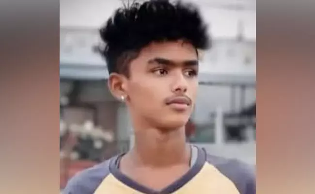 ಮಂಡ್ಯ | ಅಪರಿಚಿತ ವಾಹನ ಢಿಕ್ಕಿ: ಬಾಲಕ ಮೃತ್ಯು