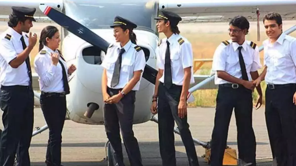 12ನೇ ತರಗತಿಯ ಕಲಾ, ವಾಣಿಜ್ಯ ವಿದ್ಯಾರ್ಥಿಗಳಿಗೂ ಪೈಲಟ್ ಆಗಲು ಅವಕಾಶ : ಡಿಜಿಸಿಎ ಚಿಂತನೆ