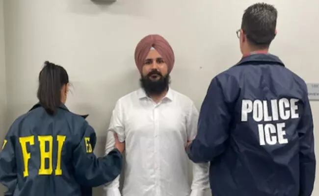 ಪಂಜಾಬಿನಲ್ಲಿ ಸರಣಿ ಗ್ರೆನೇಡ್ ದಾಳಿಗಳ ರೂವಾರಿ ಹರ್ಪ್ರೀತ್ ಸಿಂಗ್ ಅಮೆರಿಕದಲ್ಲಿ ಬಂಧನ ಪಂಜಾಬಿನಲ್ಲಿ ಸರಣಿ ಗ್ರೆನೇಡ್ ದಾಳಿಗಳ ರೂವಾರಿ ಹರ್ಪ್ರೀತ್ ಸಿಂಗ್ ಅಮೆರಿಕದಲ್ಲಿ ಬಂಧನ