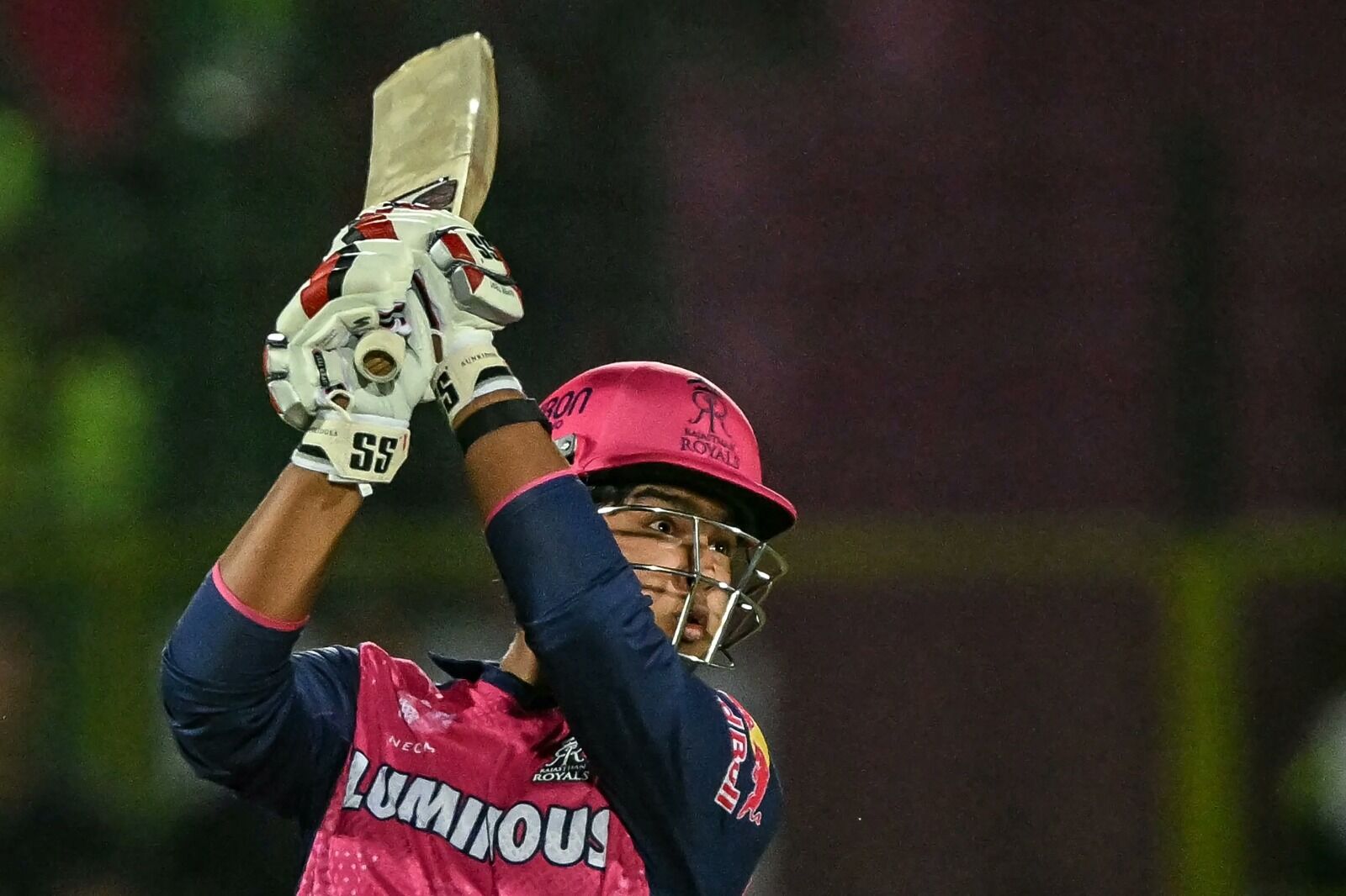 ಶಾರ್ದುಲ್ ಬೌಲಿಂಗ್ನಲ್ಲಿ ಸಿಕ್ಸರ್ ಸಿಡಿಸಿದ ಬಿಹಾರದ 14ರ ಬಾಲಕ