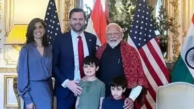 ದಿಲ್ಲಿಗೆ ಬಂದಿಳಿದ ಅಮೆರಿಕದ ಉಪಾಧ್ಯಕ್ಷ ಜೆಡಿ ವ್ಯಾನ್ಸ್ ದಿಲ್ಲಿಗೆ ಬಂದಿಳಿದ ಅಮೆರಿಕದ ಉಪಾಧ್ಯಕ್ಷ ಜೆಡಿ ವ್ಯಾನ್ಸ್