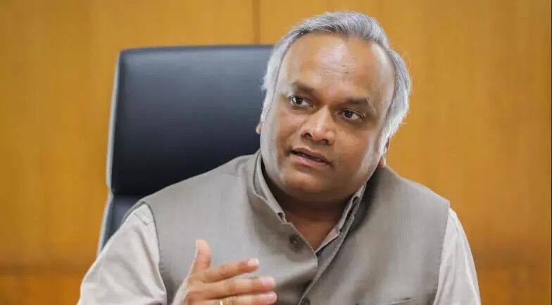 ‘ನೀರು ಸರಬರಾಜು ವ್ಯವಸ್ಥೆಯಲ್ಲಿ ಲೋಪವಾಗದಂತೆ ಕ್ರಮ ಕೈಗೊಳ್ಳಿ’ : ಜಿ.ಪಂ. ಸಿ.ಇ.ಒಗಳಿಗೆ ಸಚಿವ ಪ್ರಿಯಾಂಕ್ ಖರ್ಗೆ ನಿರ್ದೇಶನ