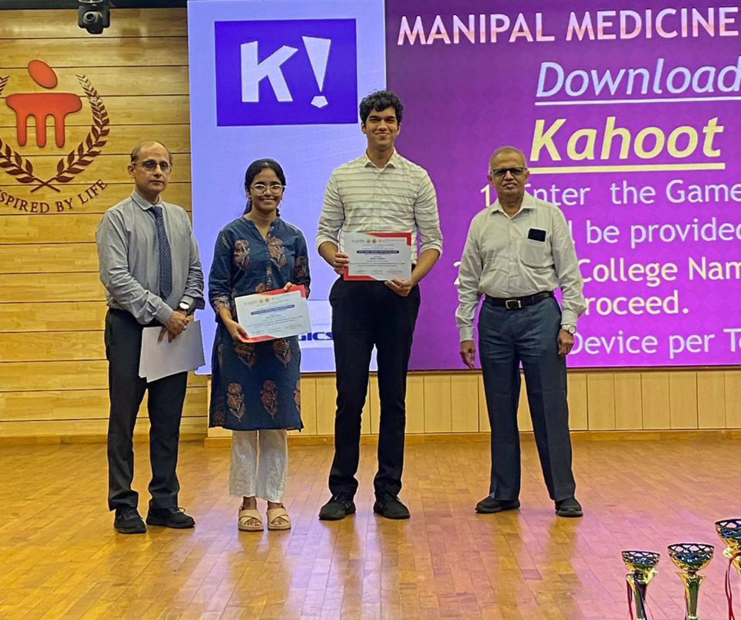 ಮಣಿಪಾಲ: ರಾಜ್ಯ ಮಟ್ಟದ ವೈದ್ಯಕೀಯ ರಸಪ್ರಶ್ನೆ ಸ್ಪರ್ಧೆ; ಮಣಿಪಾಲ ಕೆಎಂಸಿ ತಂಡಕ್ಕೆ ಪ್ರಥಮ ಬಹುಮಾನ ಮಣಿಪಾಲ: ರಾಜ್ಯ ಮಟ್ಟದ ವೈದ್ಯಕೀಯ ರಸಪ್ರಶ್ನೆ ಸ್ಪರ್ಧೆ; ಮಣಿಪಾಲ ಕೆಎಂಸಿ ತಂಡಕ್ಕೆ ಪ್ರಥಮ ಬಹುಮಾನ