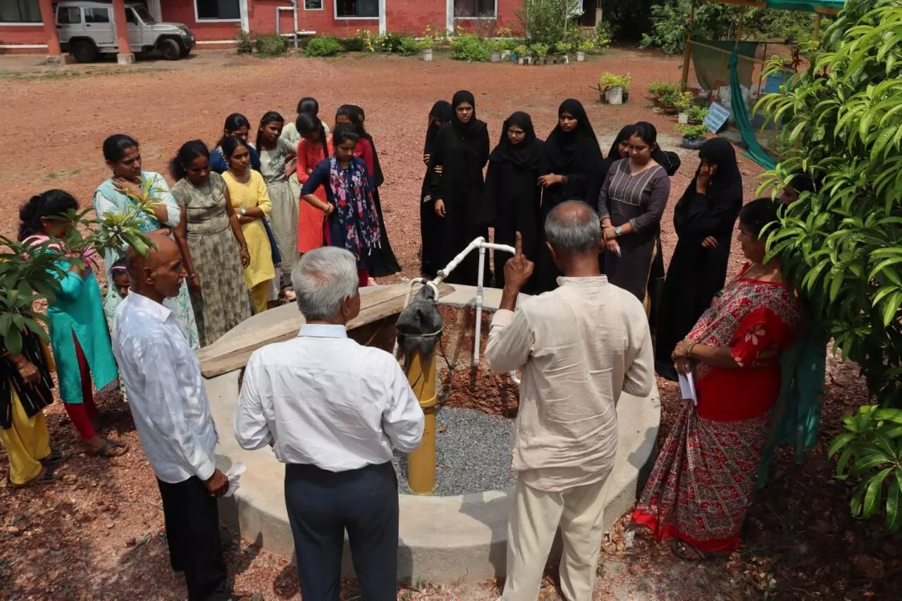 ಮುಡಿಪುನಲ್ಲಿ ಜಲ ಜಾಗೃತಿ ಕಾರ್ಯಕ್ರಮ ಮುಡಿಪುನಲ್ಲಿ ಜಲ ಜಾಗೃತಿ ಕಾರ್ಯಕ್ರಮ