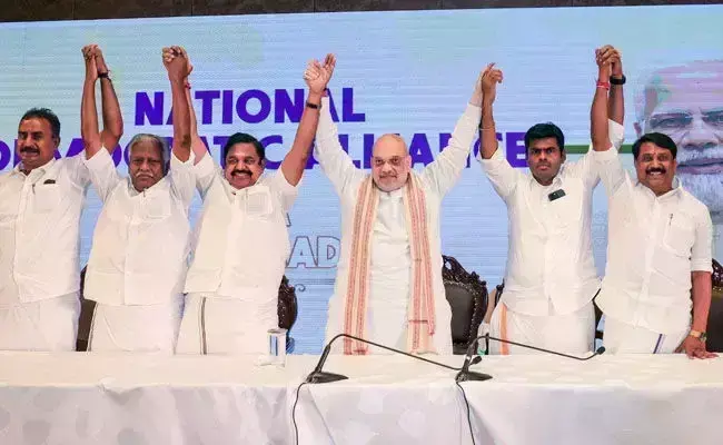 ಸಂಪಾದಕೀಯ | ತಮಿಳುನಾಡಿನ ಅವಕಾಶವಾದಿ ಮೈತ್ರಿ ಅತಂತ್ರ