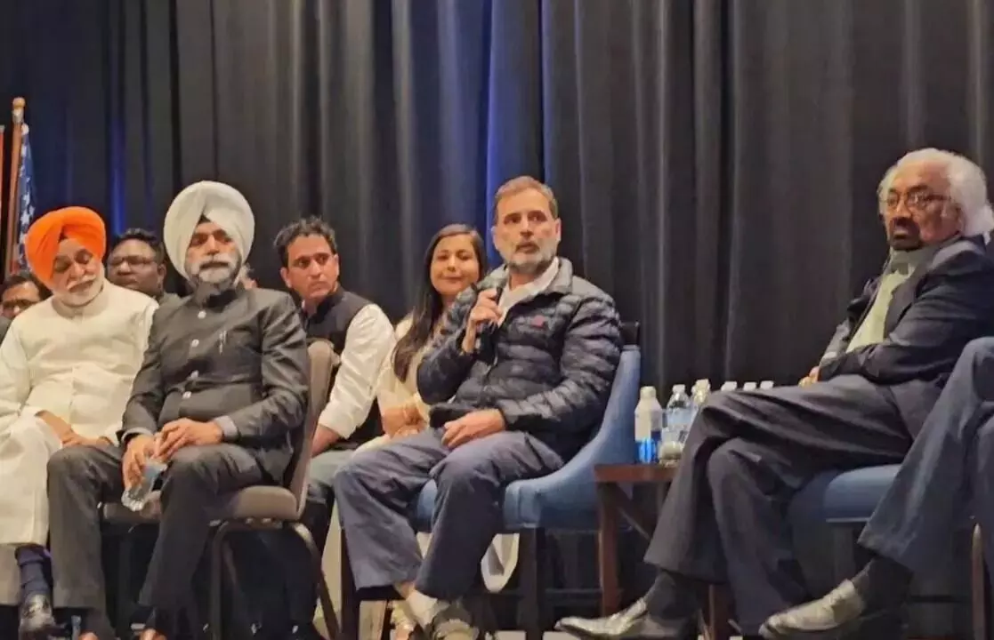 ಮಹಾರಾಷ್ಟ್ರದಲ್ಲಿ ಮತದಾರರ ಪಟ್ಟಿ ದುರ್ಬಳಕೆ ಕುರಿತ ರಾಹುಲ್ ಗಾಂಧಿ ಆರೋಪಕ್ಕೆ ಚುನಾವಣಾ ಆಯೋಗ ತಿರುಗೇಟು ಮಹಾರಾಷ್ಟ್ರದಲ್ಲಿ ಮತದಾರರ ಪಟ್ಟಿ ದುರ್ಬಳಕೆ ಕುರಿತ ರಾಹುಲ್ ಗಾಂಧಿ ಆರೋಪಕ್ಕೆ ಚುನಾವಣಾ ಆಯೋಗ ತಿರುಗೇಟು