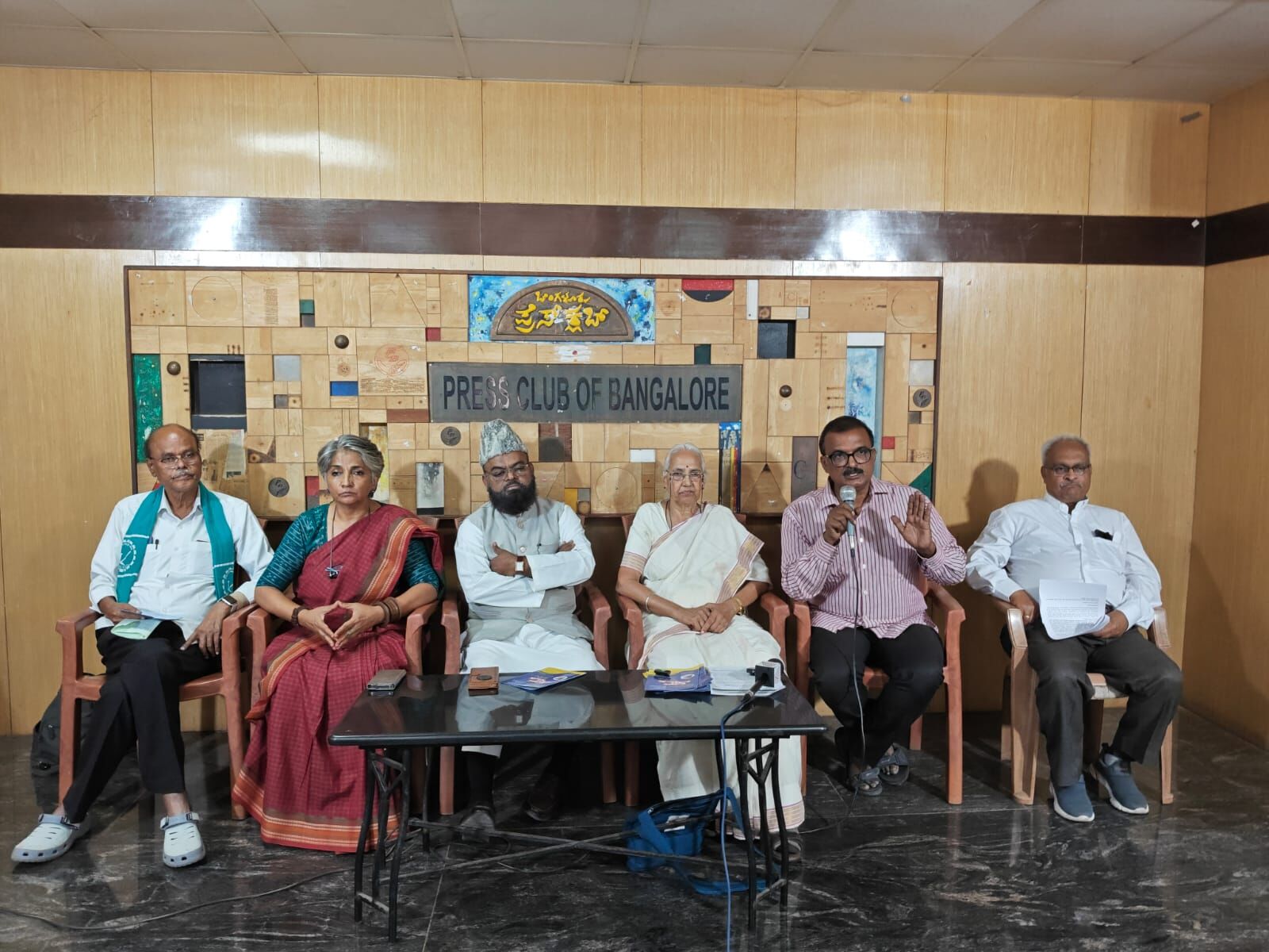 ಎ.26ಕ್ಕೆ ಸಂವಿಧಾನ ಸಂರಕ್ಷಕರ ಸಮಾವೇಶ | 3 ವರ್ಷಗಳಲ್ಲಿ ಲಕ್ಷ ಕಾರ್ಯಕರ್ತರ ಪಡೆ ಸಜ್ಜುಗೊಳಿಸುವ ಗುರಿ : ಎದ್ದೇಳು ಕರ್ನಾಟಕ