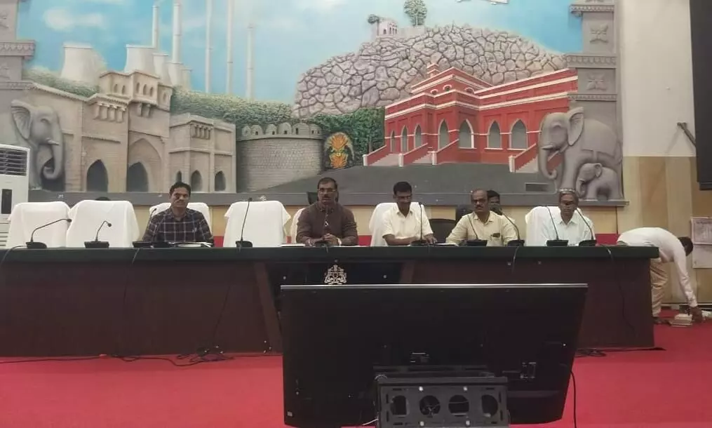 ರಾಯಚೂರು | ಹೈನುಗಾರಿಕೆ ಉತ್ತೇಜನಕ್ಕಾಗಿ ಹಾಲು ಉತ್ಪಾದಕರ ಸಹಕಾರ ಸಂಘ ರಚಿಸಿ : ಶಿವಪೂರಿ ರಾಯಚೂರು | ಹೈನುಗಾರಿಕೆ ಉತ್ತೇಜನಕ್ಕಾಗಿ ಹಾಲು ಉತ್ಪಾದಕರ ಸಹಕಾರ ಸಂಘ ರಚಿಸಿ : ಶಿವಪೂರಿ