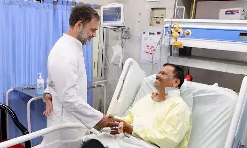 ಪಹಲ್ಗಾಮ್ ಭಯೋತ್ಪಾದಕ ದಾಳಿ: ಗಾಯಾಳುಗಳನ್ನು ಭೇಟಿಯಾದ ರಾಹುಲ್ ಗಾಂಧಿ