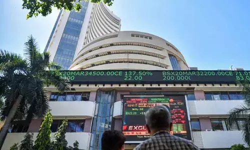 ಭಾರತ-ಪಾಕ್ ಉದ್ವಿಗ್ನತೆ: ಕುಸಿದ ಶೇರು ಮಾರುಕಟ್ಟೆ