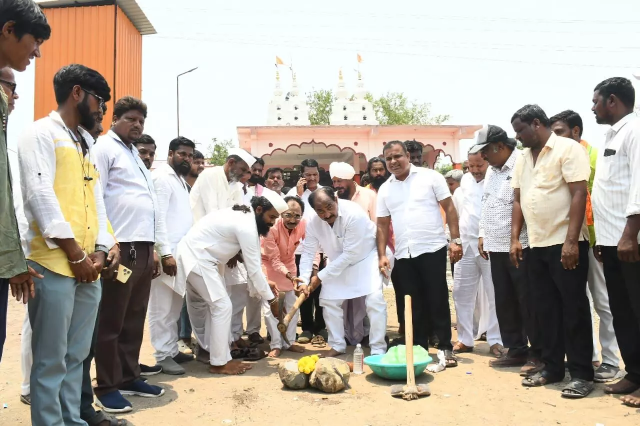 ಕಲಬುರಗಿ ದಕ್ಷಿಣ ಮತಕ್ಷೇತ್ರದಲ್ಲಿ 34 ಕೋಟಿ ವೆಚ್ಚದಲ್ಲಿ 39 ಕಿಮೀ ಗ್ರಾಮೀಣ ರಸ್ತೆ ನಿರ್ಮಾಣ: ಶಾಸಕ ಅಲ್ಲಂಪ್ರಭು ಪಾಟೀಲ್ ಕಲಬುರಗಿ ದಕ್ಷಿಣ ಮತಕ್ಷೇತ್ರದಲ್ಲಿ 34 ಕೋಟಿ ವೆಚ್ಚದಲ್ಲಿ 39 ಕಿಮೀ ಗ್ರಾಮೀಣ ರಸ್ತೆ ನಿರ್ಮಾಣ: ಶಾಸಕ ಅಲ್ಲಂಪ್ರಭು ಪಾಟೀಲ್