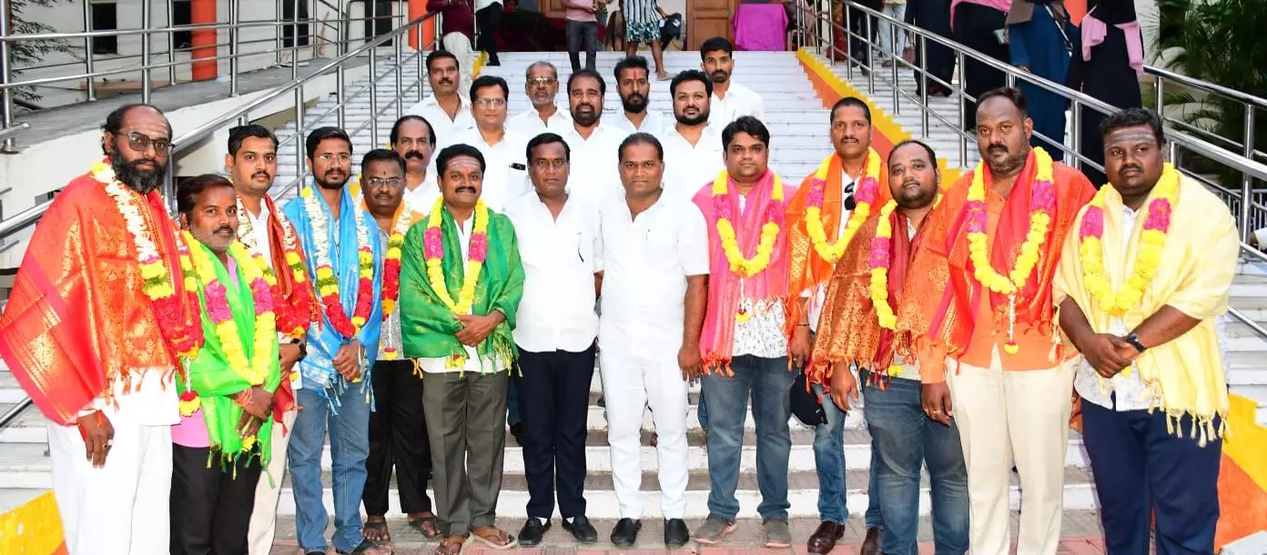 ಕಲಬುರಗಿ: ಅಖಿಲ ಭಾರತ ವೀರಶೈವ ಲಿಂಗಾಯತ ಮಹಾಸಭಾದ ನಗರ ಯುವ ಘಟಕ ಪದಾಧಿಕಾರಿಗಳ ಆಯ್ಕೆ ಕಲಬುರಗಿ: ಅಖಿಲ ಭಾರತ ವೀರಶೈವ ಲಿಂಗಾಯತ ಮಹಾಸಭಾದ ನಗರ ಯುವ ಘಟಕ ಪದಾಧಿಕಾರಿಗಳ ಆಯ್ಕೆ