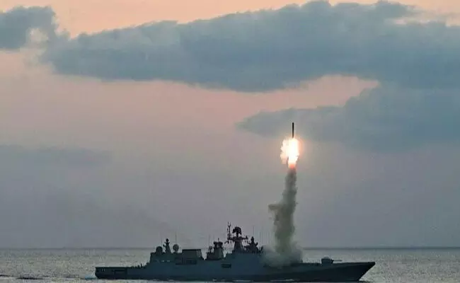 ‘ಯಾವುದೇ ಸಮಯದಲ್ಲೂ, ಎಲ್ಲಿಯೂ ಸಮರಕ್ಕೆ ಸನ್ನದ್ಧ’ ; ಭಾರತೀಯ ನೌಕಾಪಡೆಯಿಂದ ಕ್ಷಿಪಣಿ ಪರೀಕ್ಷೆಯ ವೀಡಿಯೊ ಪ್ರಸಾರ