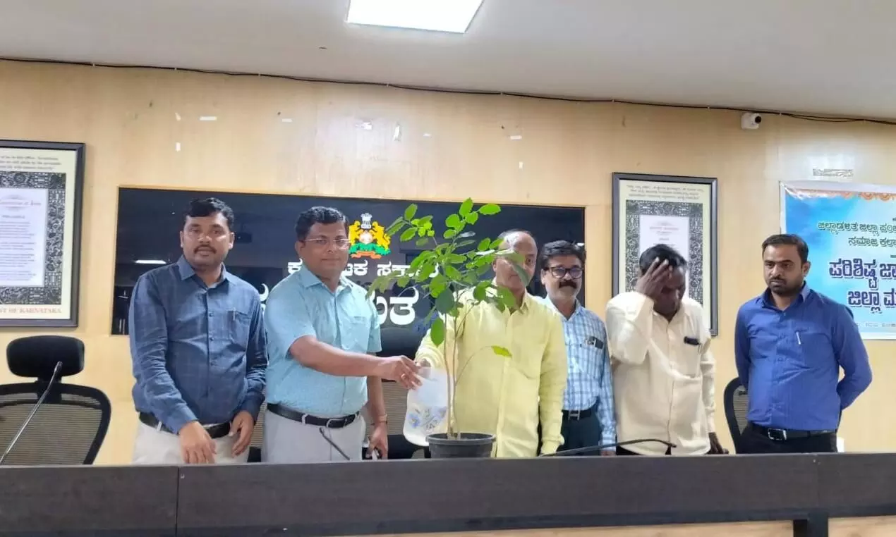 ಯಾದಗಿರಿ | ಪರಿಶಿಷ್ಟ ಜಾತಿ ಕುಟುಂಬಗಳ ಸಮೀಕ್ಷೆಯನ್ನು ವ್ಯವಸ್ಥಿತವಾಗಿ ಕೈಗೊಳ್ಳಲು ಸೂಚನೆ ಯಾದಗಿರಿ | ಪರಿಶಿಷ್ಟ ಜಾತಿ ಕುಟುಂಬಗಳ ಸಮೀಕ್ಷೆಯನ್ನು ವ್ಯವಸ್ಥಿತವಾಗಿ ಕೈಗೊಳ್ಳಲು ಸೂಚನೆ