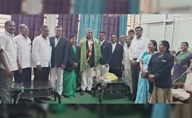 ಕಲಬುರಗಿ | ವಕೀಲರ ಸಂಘದ ನೂತನ ಅಧ್ಯಕ್ಷ ಎಸ್.ವಿ.ಪಸಾರಗೆ ಸನ್ಮಾನ