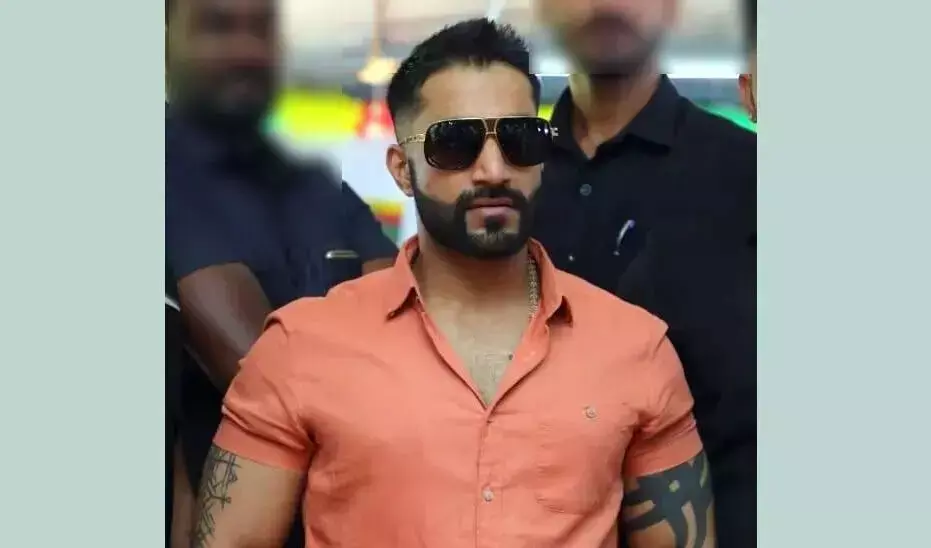 ರಿಕ್ಕಿ ರೈ ಮೇಲೆ ಗುಂಡಿನ ದಾಳಿ ಪ್ರಕರಣ: ವಿಚಾರಣೆಗೆ ಹಾಜರಾದ ಮುತ್ತಪ್ಪ ರೈ ಎರಡನೇ ಪತ್ನಿ