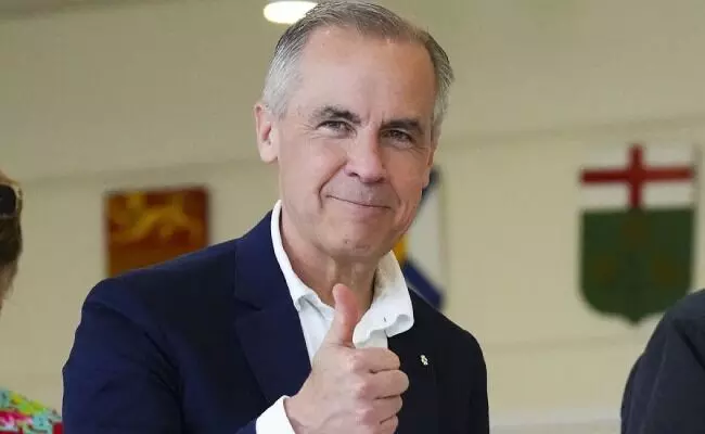 ಕೆನಡಾದ ಪ್ರಧಾನಿ ಮಾರ್ಕ್ ಕಾರ್ನಿ ಅಧಿಕಾರ ಉಳಿಸಿಕೊಳ್ಳುವ ನಿರೀಕ್ಷೆ; ಮುಂದಿನ ಸರ್ಕಾರವನ್ನು ಮುನ್ನಡೆಸಲಿರುವ ಲಿಬರಲ್ ಪಕ್ಷ ಕೆನಡಾದ ಪ್ರಧಾನಿ ಮಾರ್ಕ್ ಕಾರ್ನಿ ಅಧಿಕಾರ ಉಳಿಸಿಕೊಳ್ಳುವ ನಿರೀಕ್ಷೆ; ಮುಂದಿನ ಸರ್ಕಾರವನ್ನು ಮುನ್ನಡೆಸಲಿರುವ ಲಿಬರಲ್ ಪಕ್ಷ