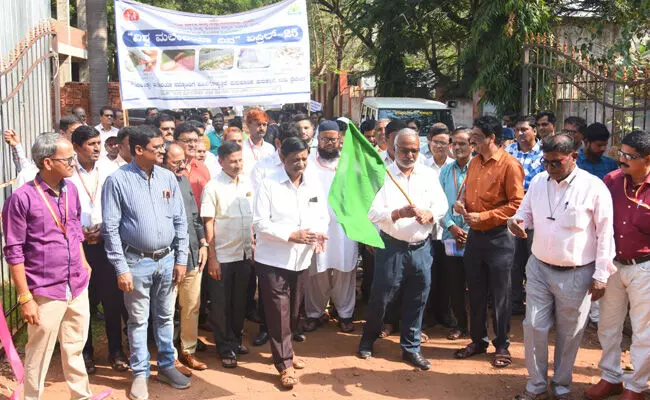 ಸಾರ್ವಜನಿಕರು ಮಲೇರಿಯಾ ರೋಗವನ್ನು ನಿಯಂತ್ರಿಸಲು ಆರೋಗ್ಯ ಇಲಾಖೆಯೊಂದಿಗೆ ಸಹಕರಿಸಿ : ಡಾ.ಧ್ಯಾನೇಶ್ವರ ನಿರಗುಡೆ