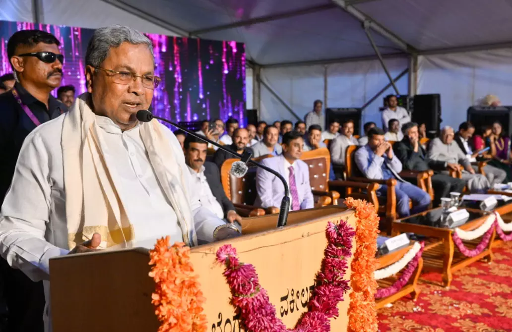 ಶಾಸಕಾಂಗ, ಕಾರ್ಯಾಂಗ ಮತ್ತು ನ್ಯಾಯಾಂಗ ಸಮನ್ವಯತೆಯಿಂದ ಕೆಲಸ ಮಾಡಬೇಕು : ಸಿದ್ದರಾಮಯ್ಯ ಶಾಸಕಾಂಗ, ಕಾರ್ಯಾಂಗ ಮತ್ತು ನ್ಯಾಯಾಂಗ ಸಮನ್ವಯತೆಯಿಂದ ಕೆಲಸ ಮಾಡಬೇಕು : ಸಿದ್ದರಾಮಯ್ಯ