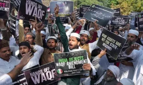 ಎ.30 ರಂದು ವಕ್ಫ್ ಕಾನೂನು ವಿರುದ್ಧ ರಾತ್ರಿ 9ಕ್ಕೆ 15 ನಿಮಿಷ ದೀಪ ಆರಿಸಿ: ಮುಸ್ಲಿಂ ವೈಯಕ್ತಿಕ ಕಾನೂನು ಮಂಡಳಿ ಕರೆ