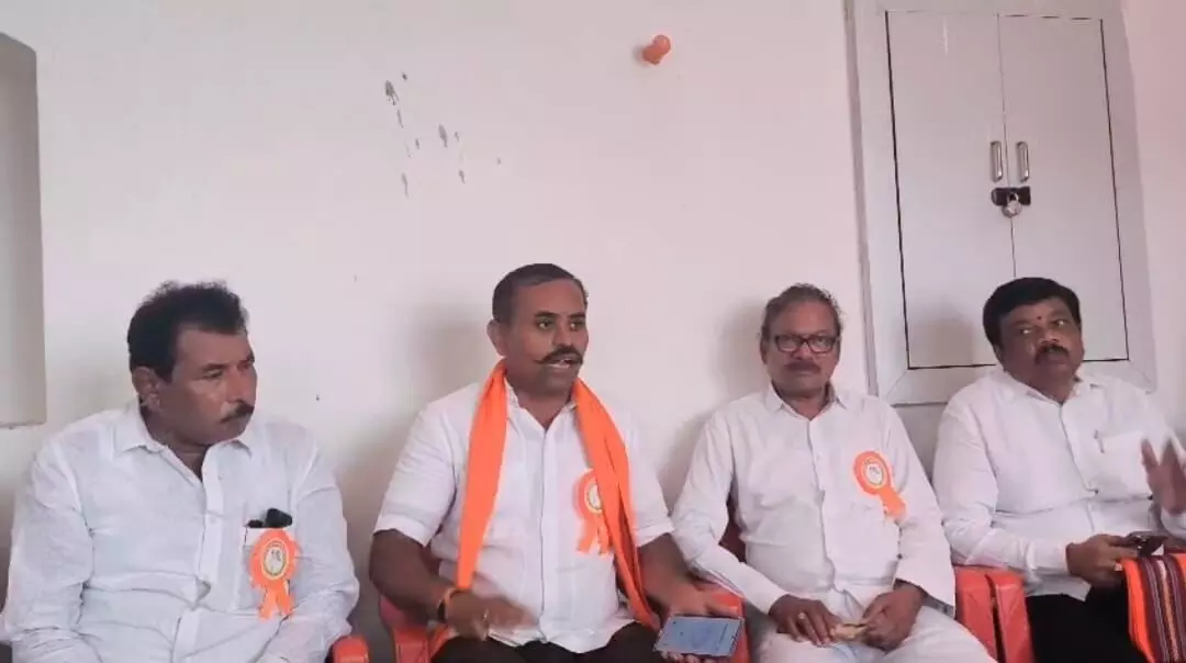 ಕಲಬುರಗಿ | ಬಸವಣ್ಣನವರ ಜಯಂತಿಯಲ್ಲಿ ತಾಲೂಕು ಮಟ್ಟದ ಅಧಿಕಾರಿಗಳು ಗೈರು : ರಾಜಶೇಖರ್ ನಿಲಂಗಿ ಆರೋಪ ಕಲಬುರಗಿ | ಬಸವಣ್ಣನವರ ಜಯಂತಿಯಲ್ಲಿ ತಾಲೂಕು ಮಟ್ಟದ ಅಧಿಕಾರಿಗಳು ಗೈರು : ರಾಜಶೇಖರ್ ನಿಲಂಗಿ ಆರೋಪ