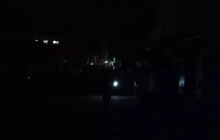 ವಕ್ಫ್ ತಿದ್ದುಪಡಿ ಮಸೂದೆ ವಿರುದ್ಧ ದ.ಕ. ಜಿಲ್ಲಾದ್ಯಂತ ವಿದ್ಯುತ್ ದೀಪ ಆರಿಸಿ ಪ್ರತಿಭಟನೆ ವಕ್ಫ್ ತಿದ್ದುಪಡಿ ಮಸೂದೆ ವಿರುದ್ಧ ದ.ಕ. ಜಿಲ್ಲಾದ್ಯಂತ ವಿದ್ಯುತ್ ದೀಪ ಆರಿಸಿ ಪ್ರತಿಭಟನೆ