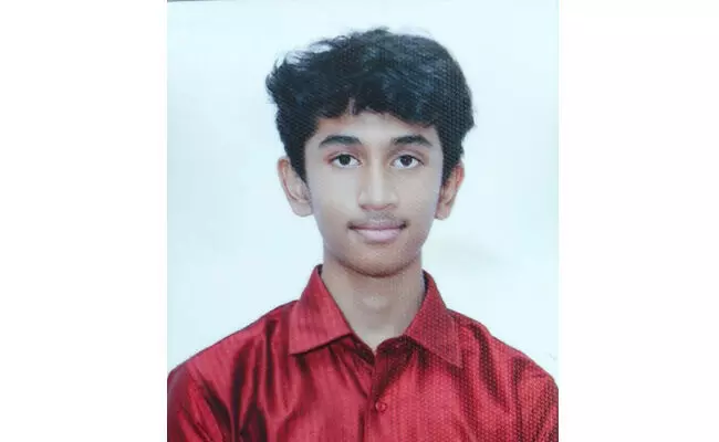 ಕ್ಯಾನ್ಸರ್ ವಿರುದ್ಧ ಹೋರಾಡಿ ಐಸಿಎಸ್ಇ ಬೋರ್ಡ್ ಪರೀಕ್ಷೆಯಲ್ಲಿ ಡಿಸ್ಟಿಂಕ್ಷನ್ ಪಡೆದ ಚಿರಂತನ್ ಹೊನ್ನಾಪುರ