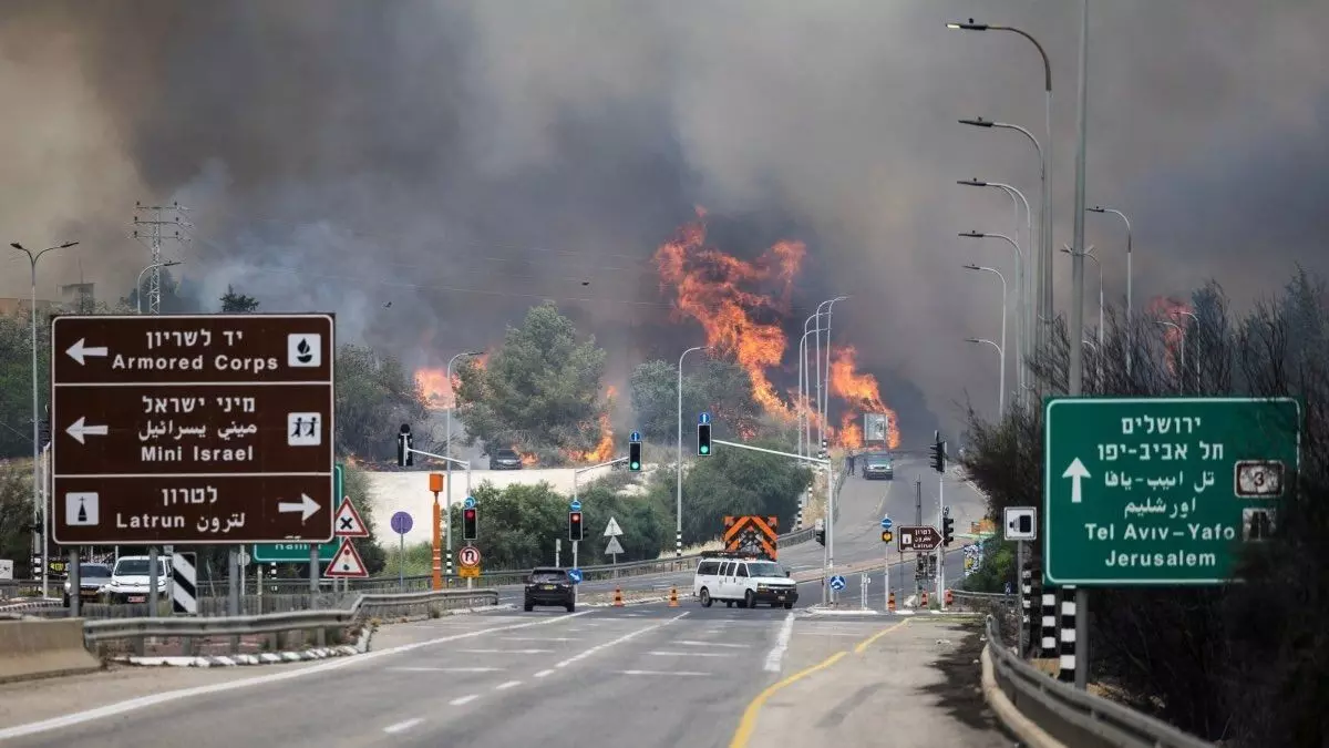 ದೇಶದಾದ್ಯಂತ ಹಬ್ಬಿದ ಕಾಡ್ಗಿಚ್ಚು: ಇಸ್ರೇಲ್ ನಲ್ಲಿ ರಾಷ್ಟ್ರೀಯ ತುರ್ತು ಪರಿಸ್ಥಿತಿ ಘೋಷಣೆ ದೇಶದಾದ್ಯಂತ ಹಬ್ಬಿದ ಕಾಡ್ಗಿಚ್ಚು: ಇಸ್ರೇಲ್ ನಲ್ಲಿ ರಾಷ್ಟ್ರೀಯ ತುರ್ತು ಪರಿಸ್ಥಿತಿ ಘೋಷಣೆ