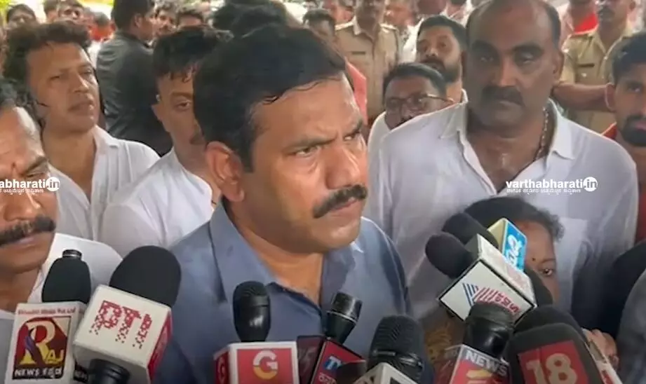 ಸುಹಾಸ್ ಶೆಟ್ಟಿ ಕೊಲೆ ಪ್ರಕರಣದ ತನಿಖೆ NIA ಗೆ ವಹಿಸಿ: ಬಿಜೆಪಿ ರಾಜ್ಯಾಧ್ಯಕ್ಷ ಬಿ.ವೈ.ವಿಜಯೇಂದ್ರ ಆಗ್ರಹ ಸುಹಾಸ್ ಶೆಟ್ಟಿ ಕೊಲೆ ಪ್ರಕರಣದ ತನಿಖೆ NIA ಗೆ ವಹಿಸಿ: ಬಿಜೆಪಿ ರಾಜ್ಯಾಧ್ಯಕ್ಷ ಬಿ.ವೈ.ವಿಜಯೇಂದ್ರ ಆಗ್ರಹ