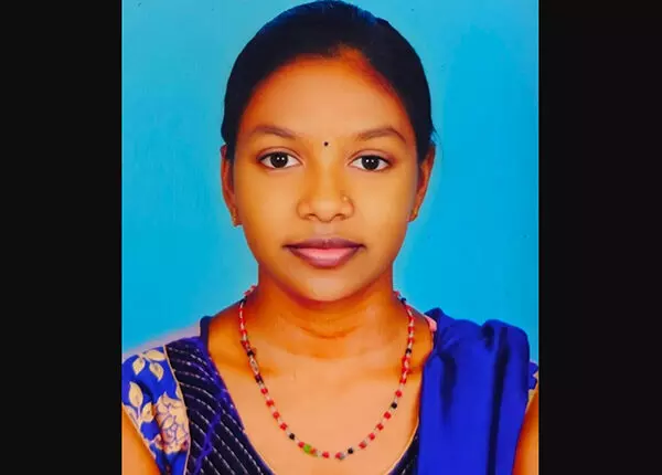 ಎಸೆಸೆಲ್ಸಿ ಪರೀಕ್ಷೆ: ವನ್ಸಿಕಾಳಿಗೆ 576 ಅಂಕ ಎಸೆಸೆಲ್ಸಿ ಪರೀಕ್ಷೆ: ವನ್ಸಿಕಾಳಿಗೆ 576 ಅಂಕ