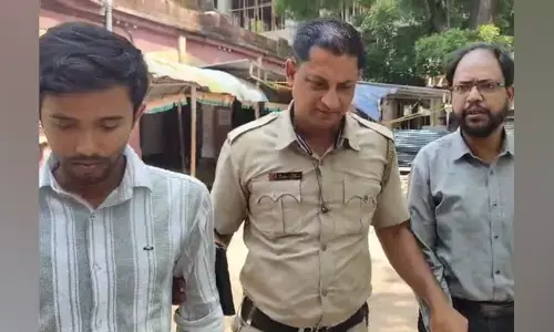 ಶೌಚಾಲಯದಲ್ಲಿ ಪಾಕ್ ಧ್ವಜ ಅಂಟಿಸಿ ಕೋಮು ಸಂಘರ್ಷಕ್ಕೆ ಪ್ರಚೋದನೆ: ಇಬ್ಬರ ಬಂಧನ