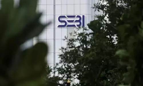 ಪ್ರಣವ್ ಅದಾನಿಯಿಂದ ಶೇರು ಮಾರುಕಟ್ಟೆ ಮಾಹಿತಿ ಸೋರಿಕೆ: ಸೆಬಿ ಆರೋಪ