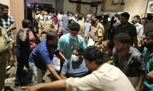 ಕೋಝಿಕ್ಕೋಡ್ ಮೆಡಿಕಲ್ ಕಾಲೇಜಿನಲ್ಲಿ ಶಾರ್ಟ್ ಸರ್ಕ್ಯೂಟ್: ಉಸಿರುಗಟ್ಟಿ ನಾಲ್ವರು ಸಾವು