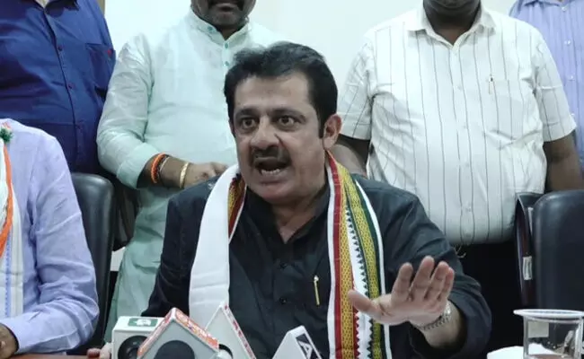 ಕೇಂದ್ರ ಸರ್ಕಾರ ಅವಕಾಶ ನೀಡಿದರೆ ಗಡಿಯಲ್ಲಿ ನಿಂತು ಪಾಕ್‌ ವಿರುದ್ಧ ಹೋರಾಟಕ್ಕೆ ಸಿದ್ಧ: ಸಚಿವ ಝಮೀರ್‌ ಅಹ್ಮದ್‌