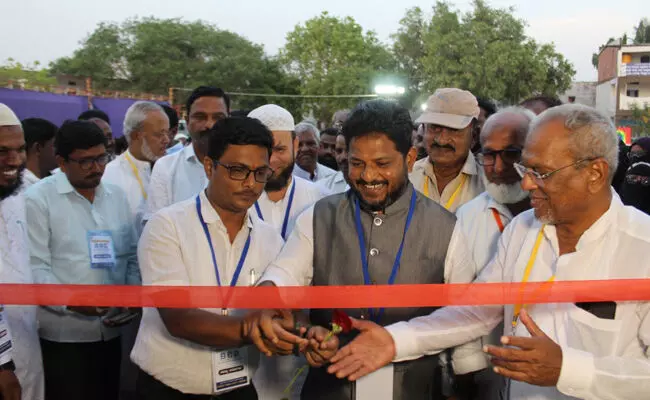 ಸಿಂಧನೂರು | ಸಾರ್ವಜನಿಕ ಕುರ್‌ಆನ್ ಪ್ರವಚನ ಕಾರ್ಯಕ್ರಮಕ್ಕೆ‌ ಮುಹಮ್ಮದ್ ಕುಂಞ ಚಾಲನೆ