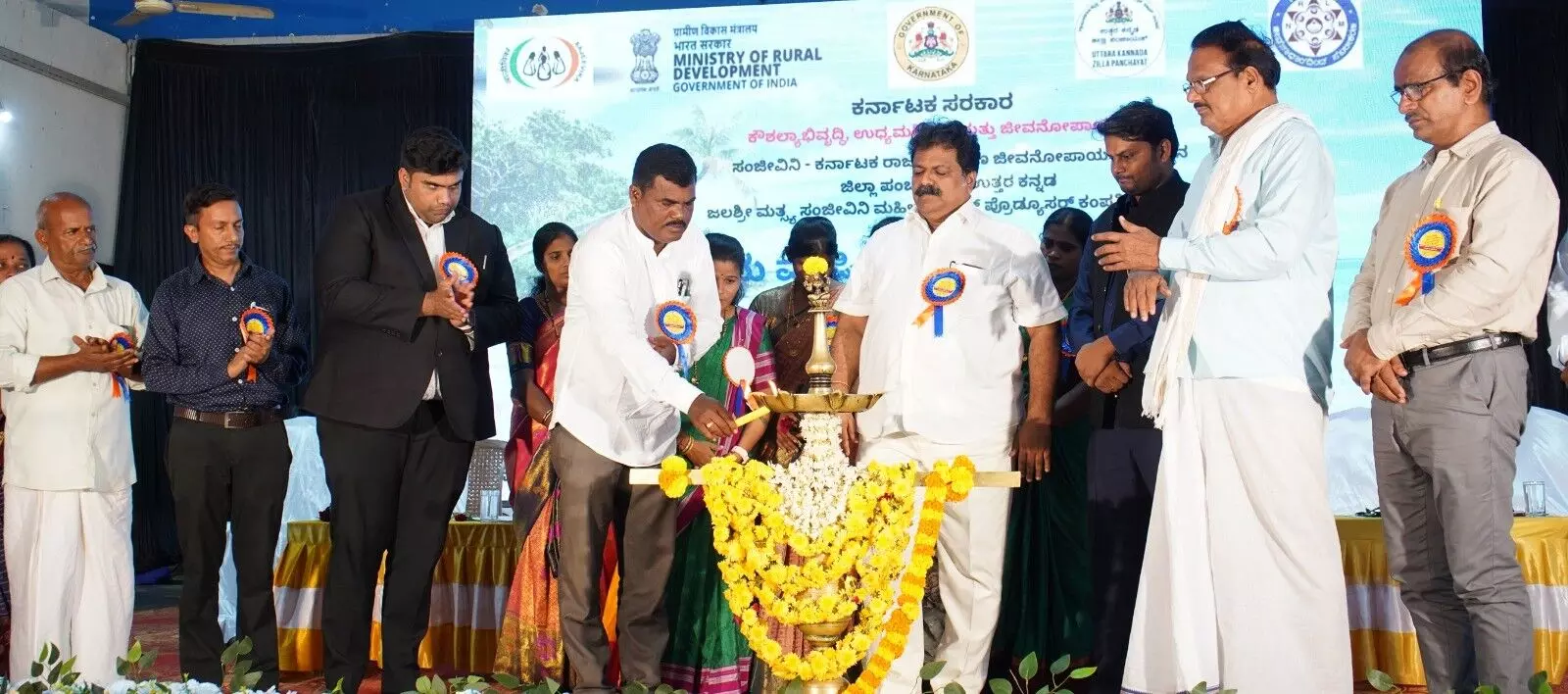 ಭಟ್ಕಳ: ‘ಮತ್ಸ್ಯ- ಸಂಜೀವಿನಿ’ ಯೋಜನೆ ಜಾರಿ ಭಟ್ಕಳ: ‘ಮತ್ಸ್ಯ- ಸಂಜೀವಿನಿ’ ಯೋಜನೆ ಜಾರಿ