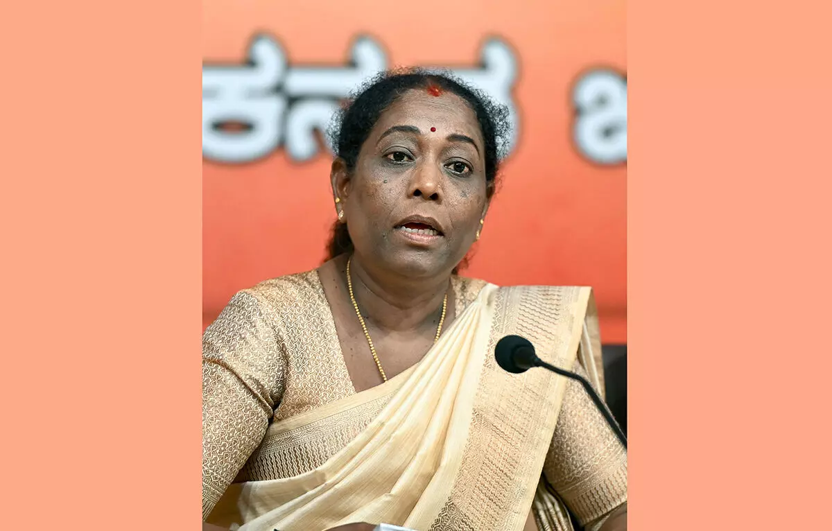 ಸುಹಾಸ್ ಶೆಟ್ಟಿ ವಿರುದ್ಧ ರೌಡಿಶೀಟ್ ತೆರೆದಿದ್ದೇ ಬಿಜೆಪಿ ಸರಕಾರ ಎಂಬ ಪ್ರಶ್ನೆಗೆ ಬಿಜೆಪಿ ಶಾಸಕಿ ನಿರುತ್ತರ ! ಸುಹಾಸ್ ಶೆಟ್ಟಿ ವಿರುದ್ಧ ರೌಡಿಶೀಟ್ ತೆರೆದಿದ್ದೇ ಬಿಜೆಪಿ ಸರಕಾರ ಎಂಬ ಪ್ರಶ್ನೆಗೆ ಬಿಜೆಪಿ ಶಾಸಕಿ ನಿರುತ್ತರ !