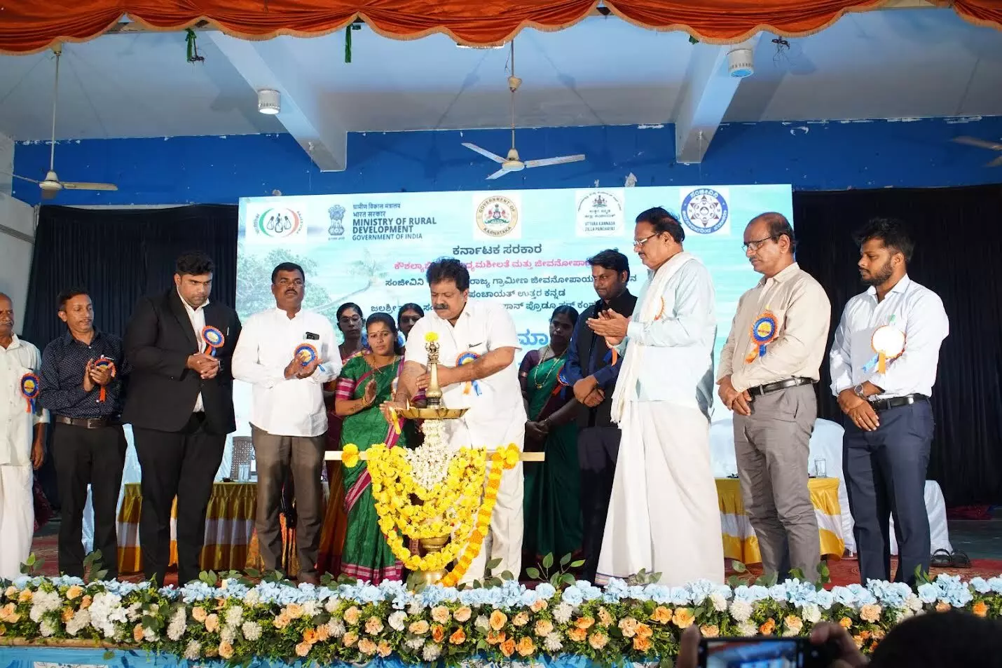 ಭಟ್ಕಳ: ದೇಶದ ಮೊದಲ ಮೀನುಗಾರ ಮಹಿಳೆಯರ ಉತ್ಪಾದಕ ಕಂಪನಿಯೊಂದಿಗೆ ‘ಮತ್ಸ್ಯ-ಸಂಜೀವಿನಿ’ ಯೋಜನೆ ಜಾರಿ