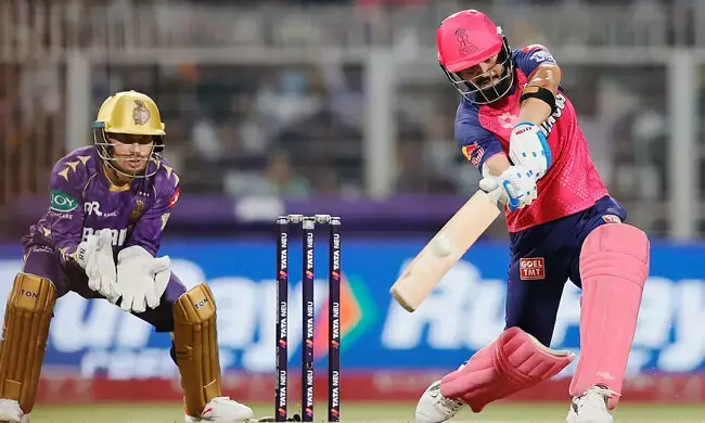 IPL | ಸತತ ಆರು ಸಿಕ್ಸರ್ ಸಿಡಿಸಿ ದಾಖಲೆ ನಿರ್ಮಿಸಿದ ರಿಯಾನ್ ಪರಾಗ್