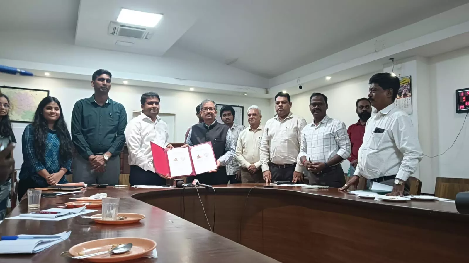 ಜಿಲ್ಲೆಯ ಅಭಿವೃದ್ಧಿಗೆ ಬೌದ್ಧಿಕ, ತಾಂತ್ರಿಕ ನೆರವಿಗಾಗಿ ಎನ್ಐಟಿಕೆಯೊಂದಿಗೆ ದ.ಕ. ಜಿಲ್ಲಾ ಆಡಳಿತ ಒಡಂಬಡಿಕೆ ಜಿಲ್ಲೆಯ ಅಭಿವೃದ್ಧಿಗೆ ಬೌದ್ಧಿಕ, ತಾಂತ್ರಿಕ ನೆರವಿಗಾಗಿ ಎನ್ಐಟಿಕೆಯೊಂದಿಗೆ ದ.ಕ. ಜಿಲ್ಲಾ ಆಡಳಿತ ಒಡಂಬಡಿಕೆ