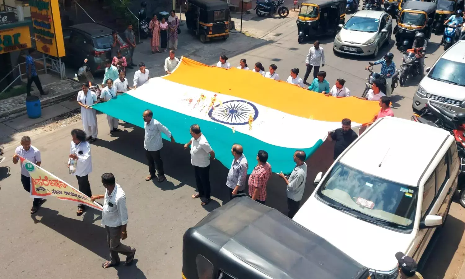 ಆಪರೇಷನ್ ಸಿಂಧೂರ: ಭಾರತೀಯ ಸೇನೆಯನ್ನು ಬೆಂಬಲಿಸಿ ವಿಶಿಷ್ಟ ಕಾರ್ಯಕ್ರಮ