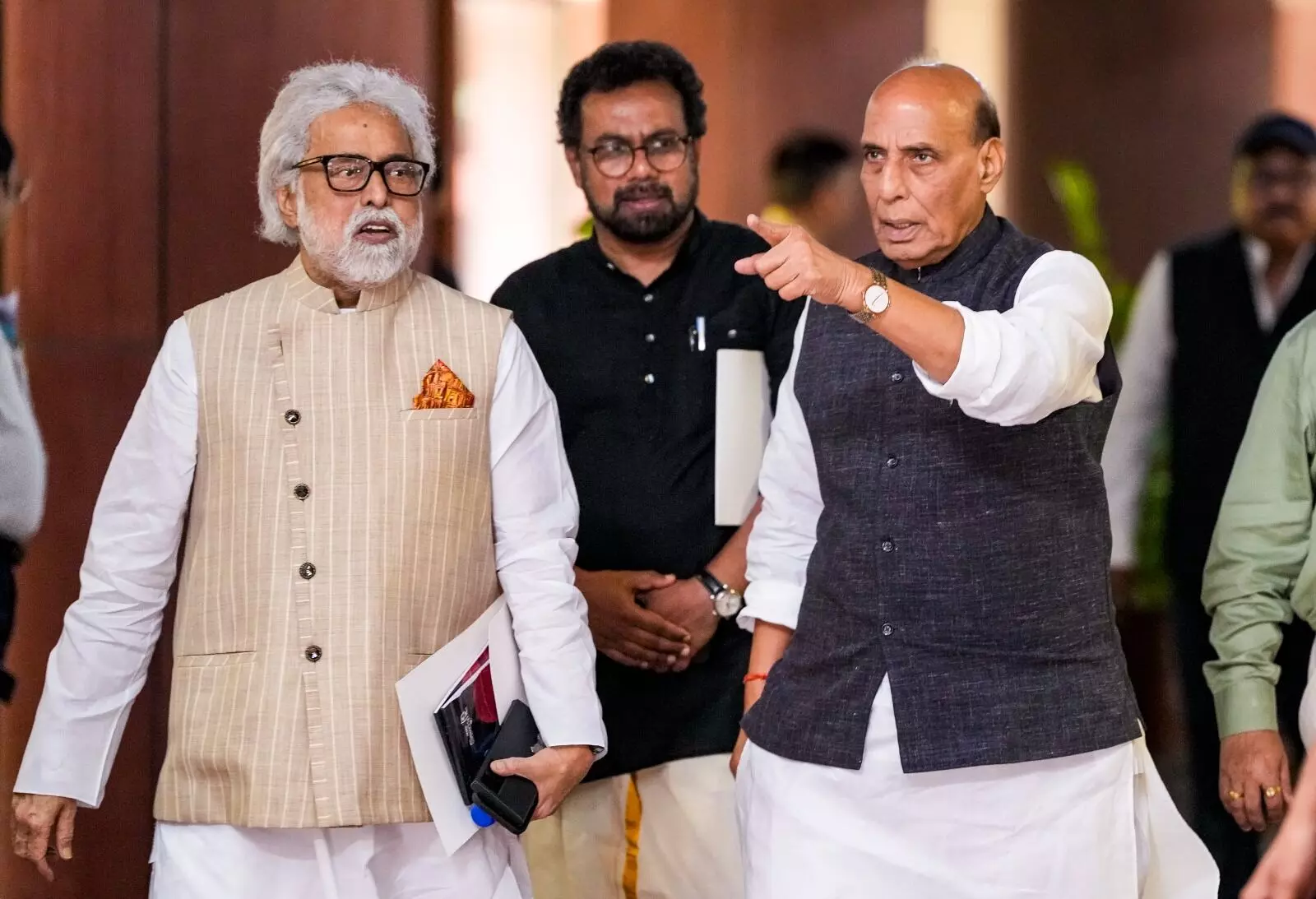 ‘ಆಪರೇಷನ್ ಸಿಂಧೂರ್’ ಕಾರ್ಯಾಚರಣೆಯಲ್ಲಿ ಕನಿಷ್ಠ 100 ಮಂದಿ ಭಯೋತ್ಪಾದಕರು ಹತರಾಗಿದ್ದಾರೆ: ರಾಜನಾಥ್ ಸಿಂಗ್