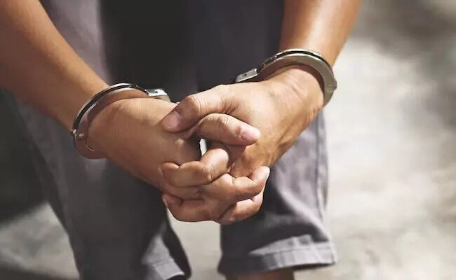 ಬೆಂಗಳೂರು | ಬಂಧಿತ ಆರೋಪಿಗಳಿಗೆ ಬೆದರಿಸಿ ಹಣ ವಸೂಲಿ ಆರೋಪ: ಮೂವರು ಪೊಲೀಸರು ವಶಕ್ಕೆ