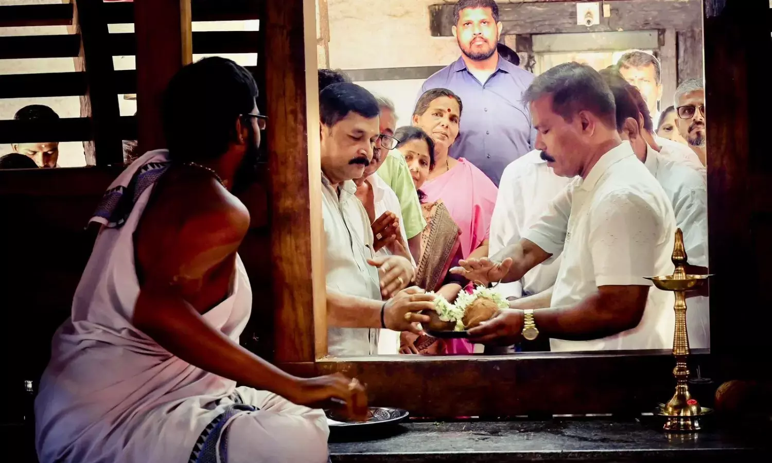 ಕೊಡವೂರು ದೇವಸ್ಥಾನದಲ್ಲಿ ವಿಶೇಷ ಪೂಜೆ, ಸಾಮೂಹಿಕ ಪ್ರಾರ್ಥನೆ