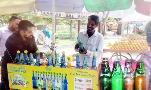 ಬಿಸಿಲ ಬೇಗೆ: ‘ಗೋಲಿ ಸೋಡಾ’ ವ್ಯಾಪಾರದಲ್ಲಿ ಹೆಚ್ಚಳ