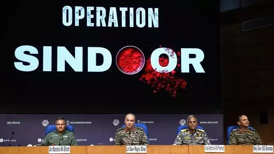 ಭಾರತ- ಪಾಕ್ ಸಂಘರ್ಷ: ಇಂದು ಡಿಜಿಎಂಒ ಮಟ್ಟದ ಮಾತುಕತೆ ಭಾರತ- ಪಾಕ್ ಸಂಘರ್ಷ: ಇಂದು ಡಿಜಿಎಂಒ ಮಟ್ಟದ ಮಾತುಕತೆ