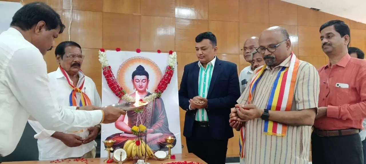 ವಿಜಯನಗರ | ಮನೆ, ಮನಗಳಲ್ಲಿ ಪ್ರತಿಮೆಗಿಂತ ಶಾಂತಿ, ಅಹಿಂಸೆ ನೆಲೆಸಲಿ : ಜಿಲ್ಲಾಧಿಕಾರಿ ಎಂ.ಎಸ್.ದಿವಾಕರ್