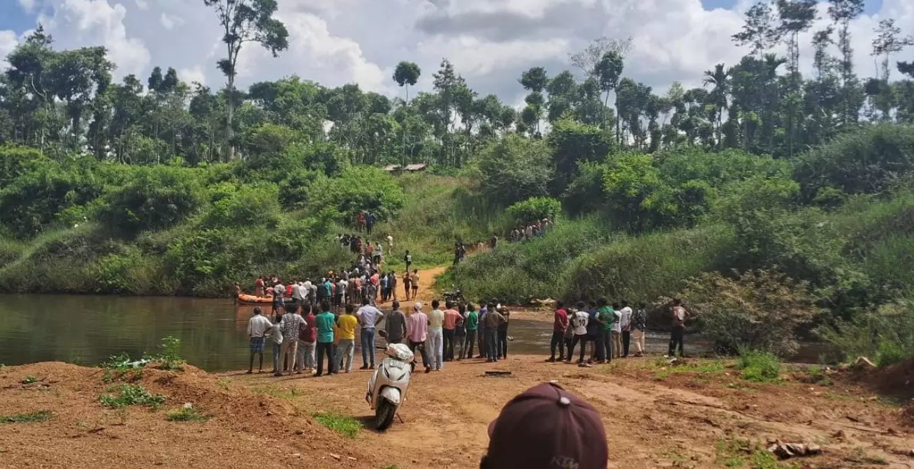 ಮಡಿಕೇರಿ | ದೋಣಿ ಮಗುಚಿ ಇಬ್ಬರು ಯುವಕರು ನೀರುಪಾಲು